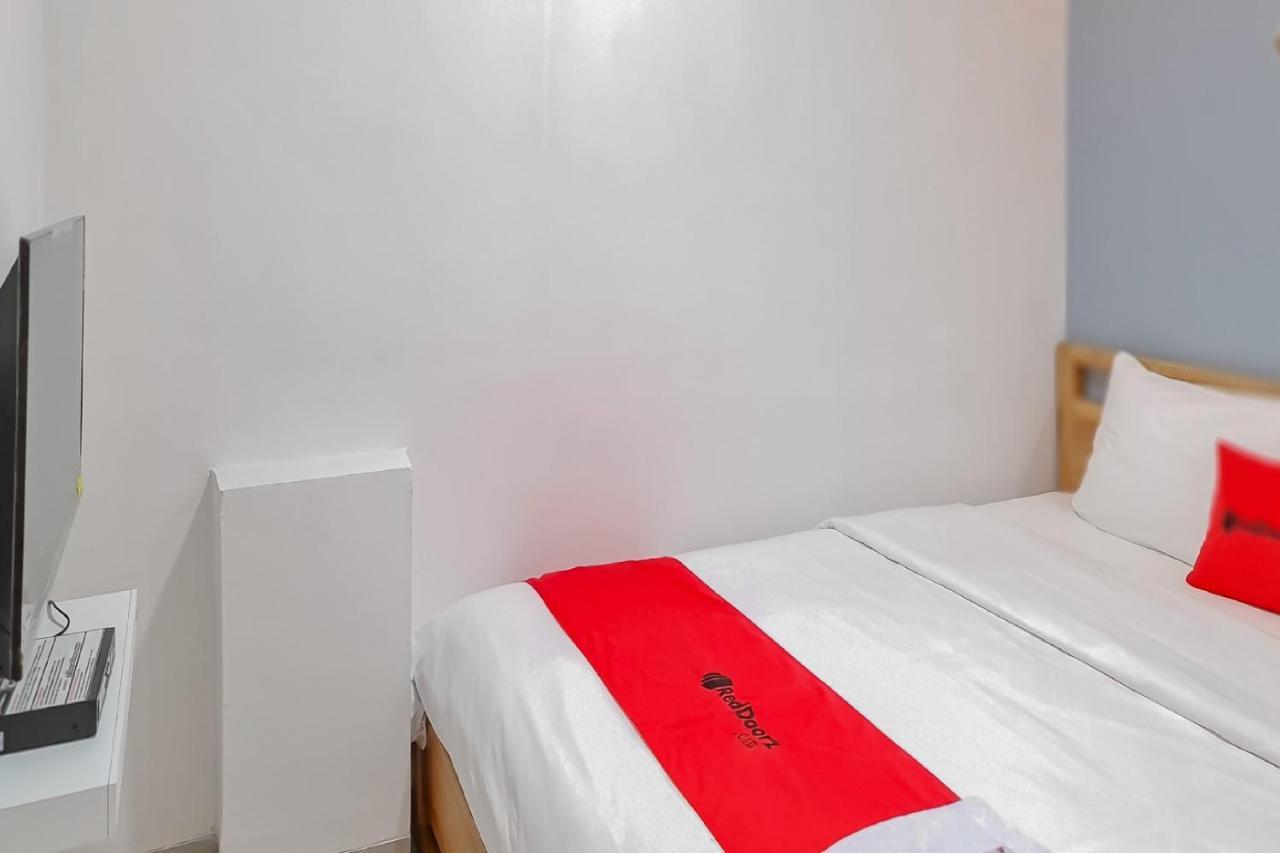 Reddoorz Plus @ Batutulis Bogor Esterno foto